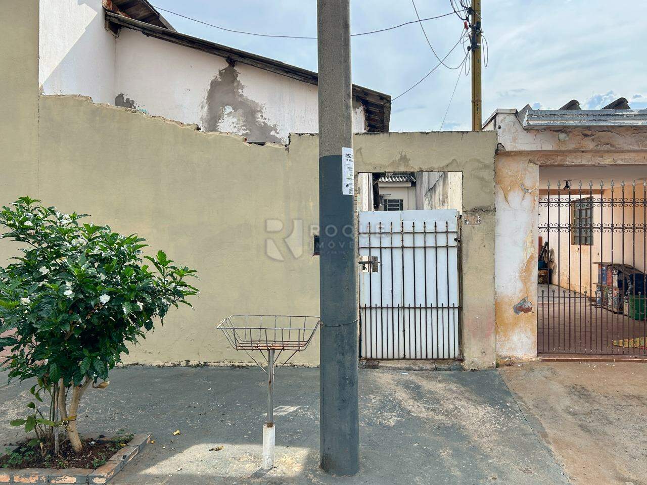 Casa Residencial para aluguel no bairro Jardim Santa Luiza: Fachada 