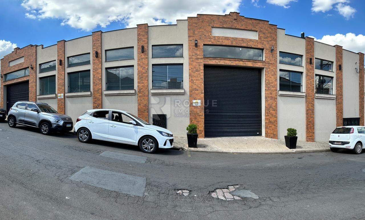 Barracão/Galpão para aluguel no bairro Centro: Fachada 