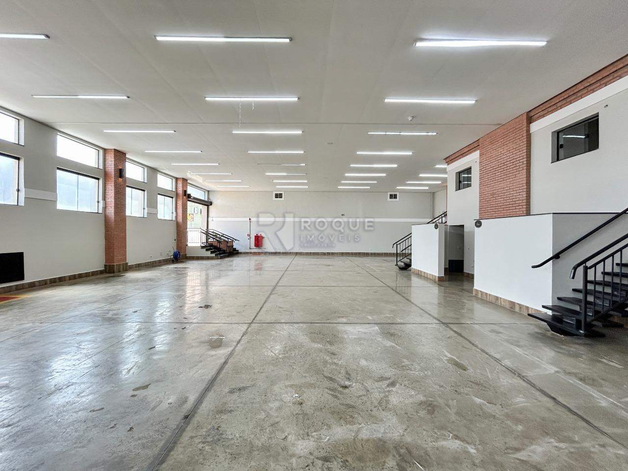 Barracão/Galpão para aluguel no bairro Centro: Salão