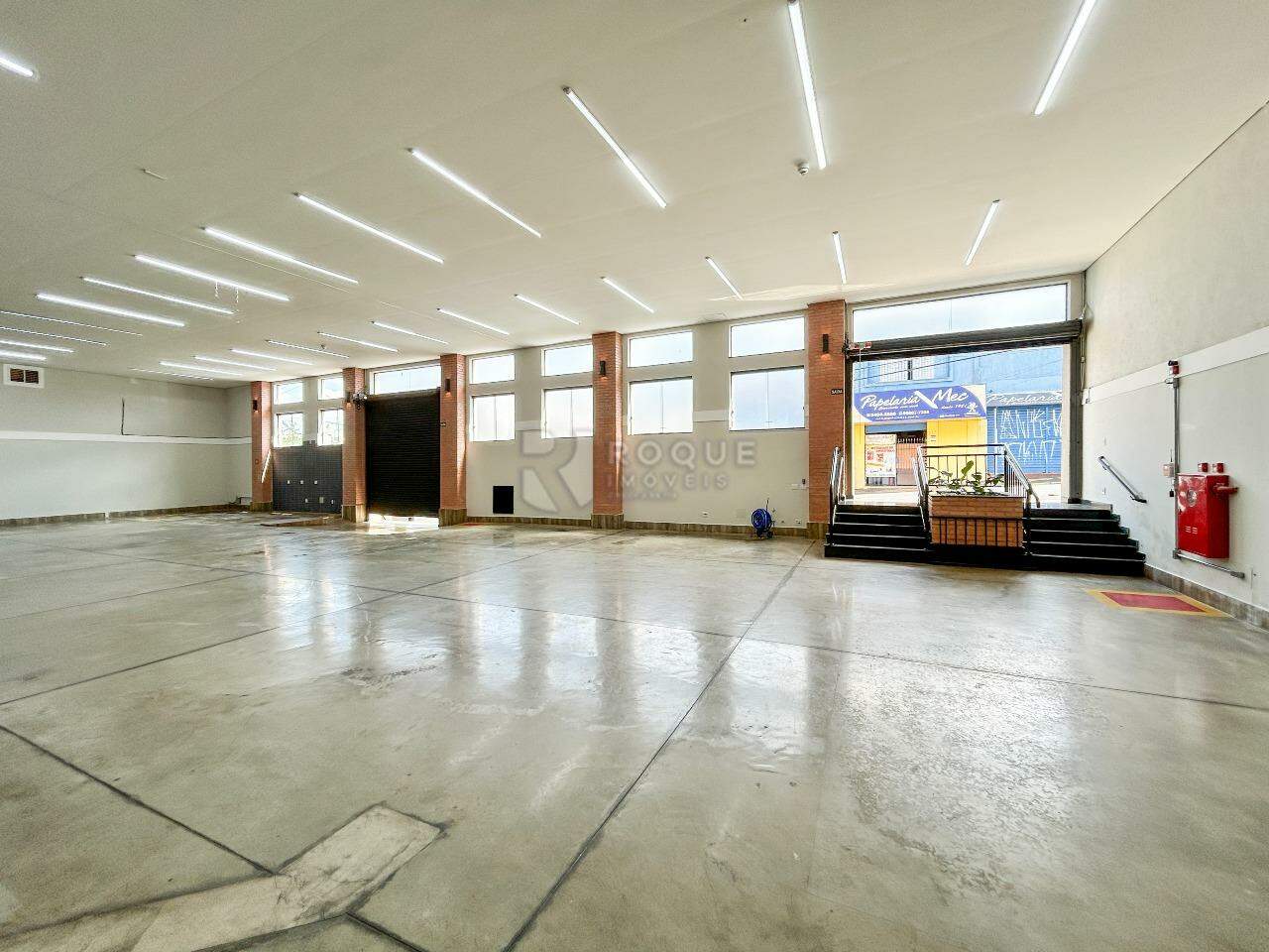 Barracão/Galpão para aluguel no bairro Centro: Salão