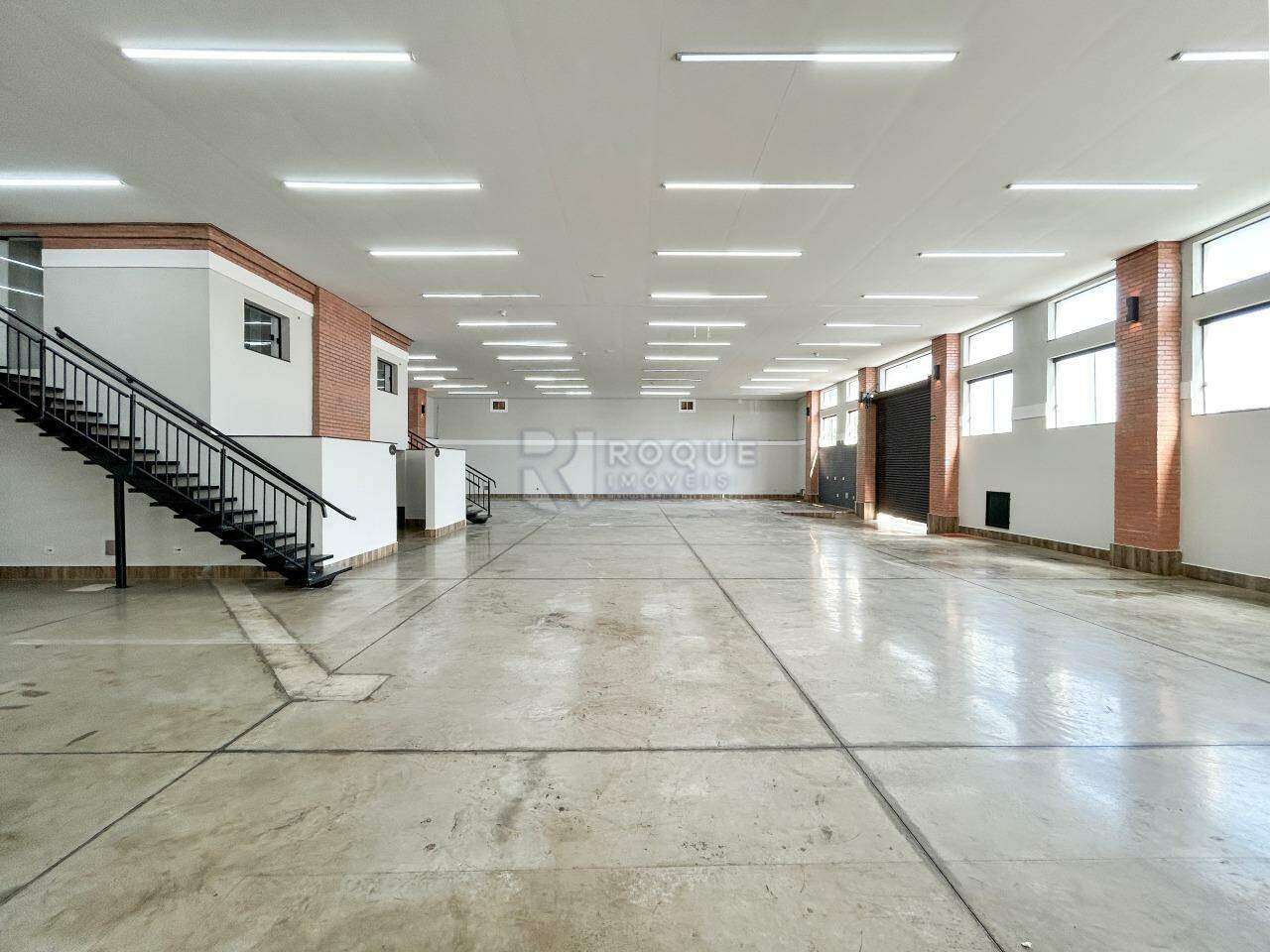 Barracão/Galpão para aluguel no bairro Centro: Salão