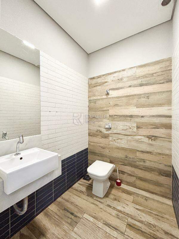 Barracão/Galpão para aluguel no bairro Centro: WC social 2