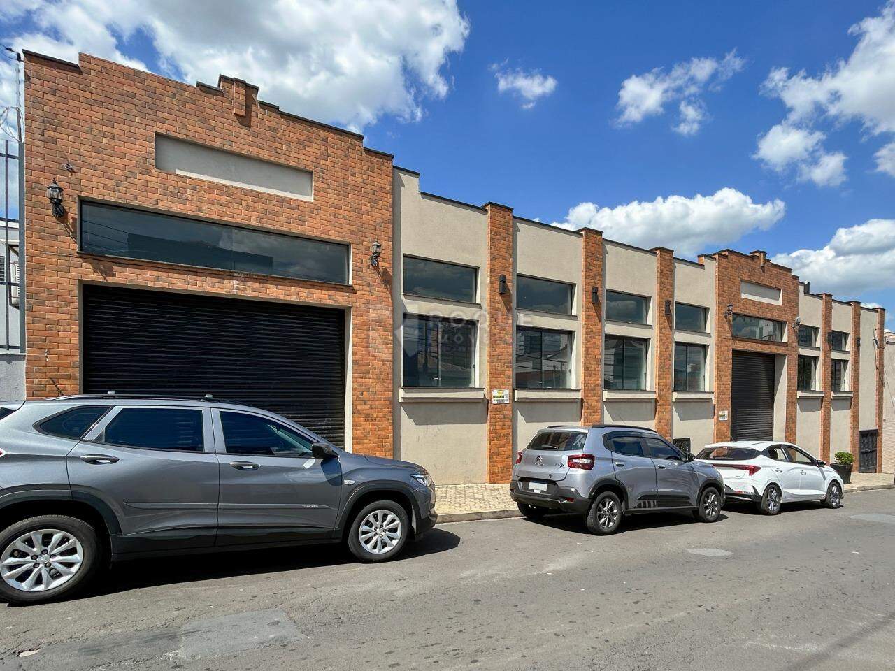 Barracão/Galpão para aluguel no bairro Centro: Fachada 