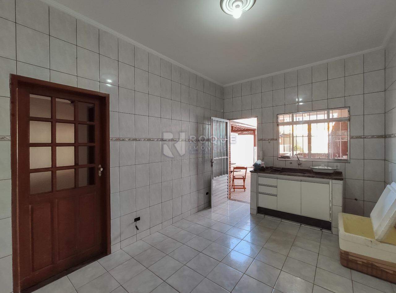 Casa Residencial para aluguel no bairro Jardim das Palmeiras: Cozinha 