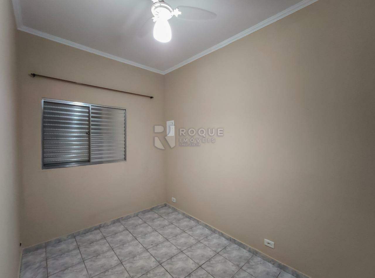 Casa Residencial para aluguel no bairro Jardim das Palmeiras: Dormitório 1 segundo andar 
