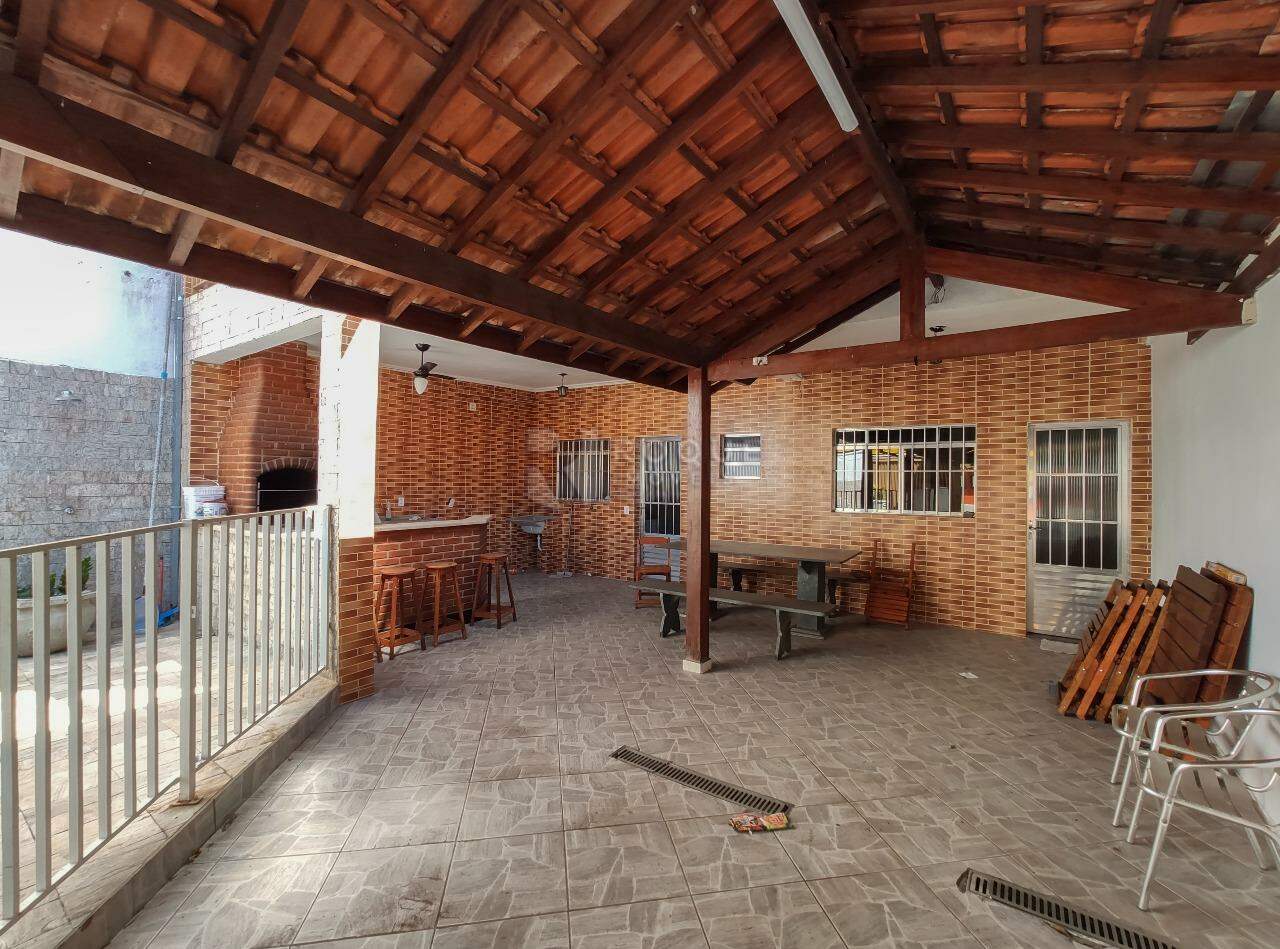 Casa Residencial para aluguel no bairro Jardim das Palmeiras: Frente 
