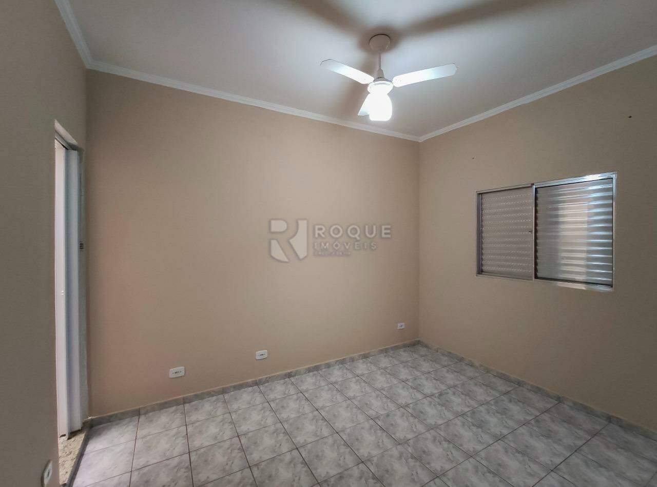 Casa Residencial para aluguel no bairro Jardim das Palmeiras: Dormitório 3 suíte segundo andar 