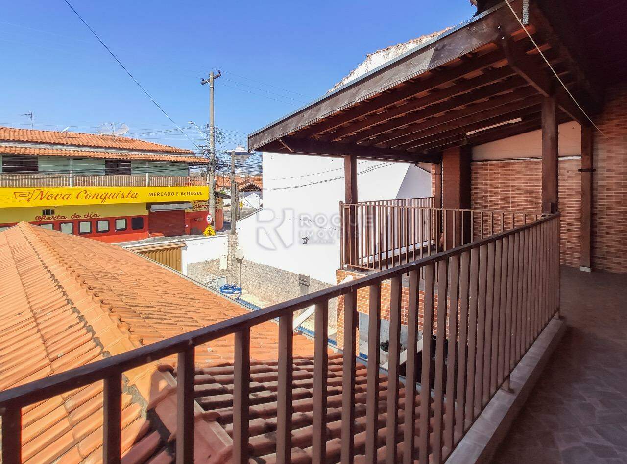 Casa Residencial para aluguel no bairro Jardim das Palmeiras: Sacada