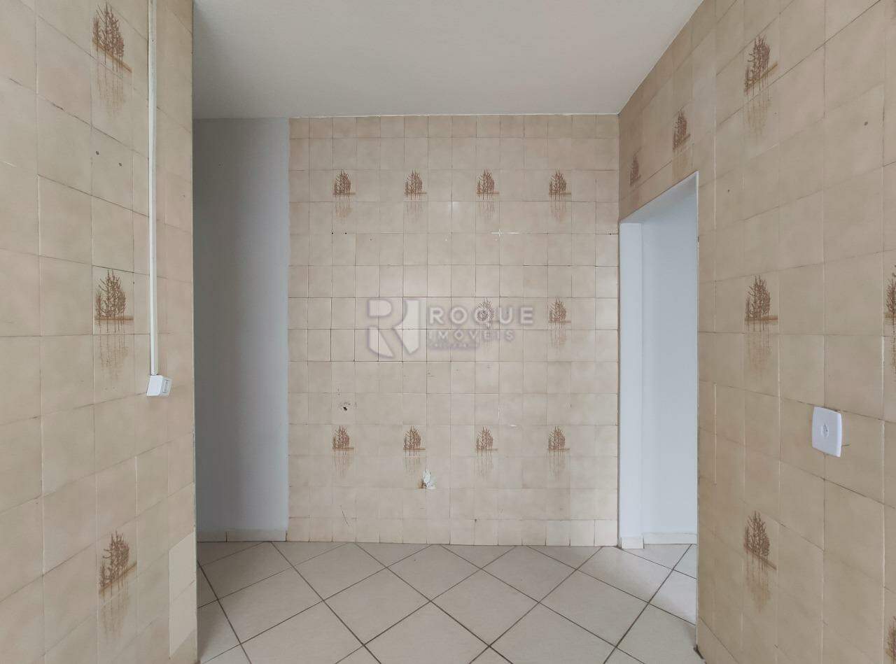 Casa Residencial para aluguel no bairro Jardim Nova Itália: Cozinha 
