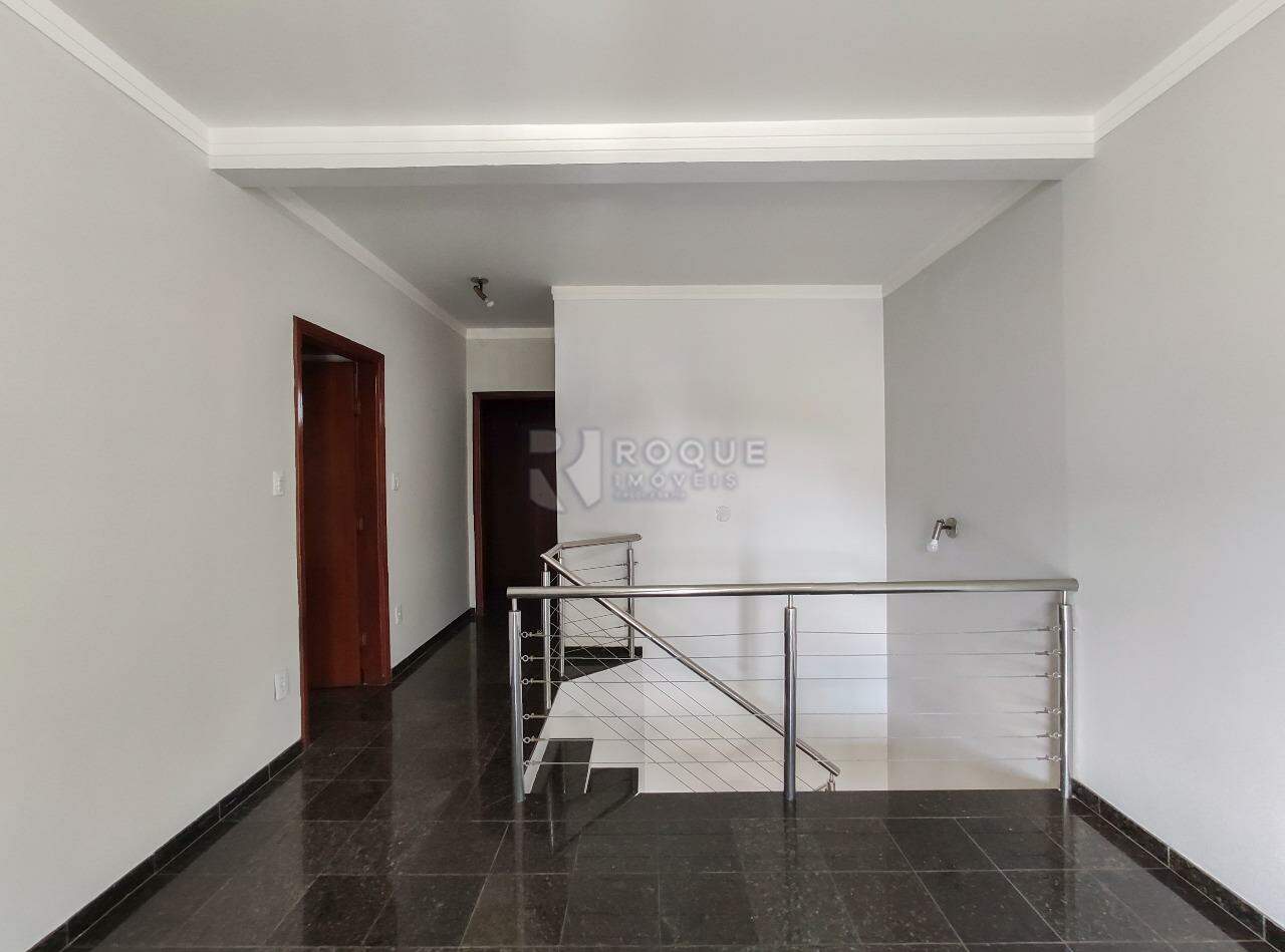 Casa Residencial para aluguel no bairro Centro: Sala 2 segundo andar 