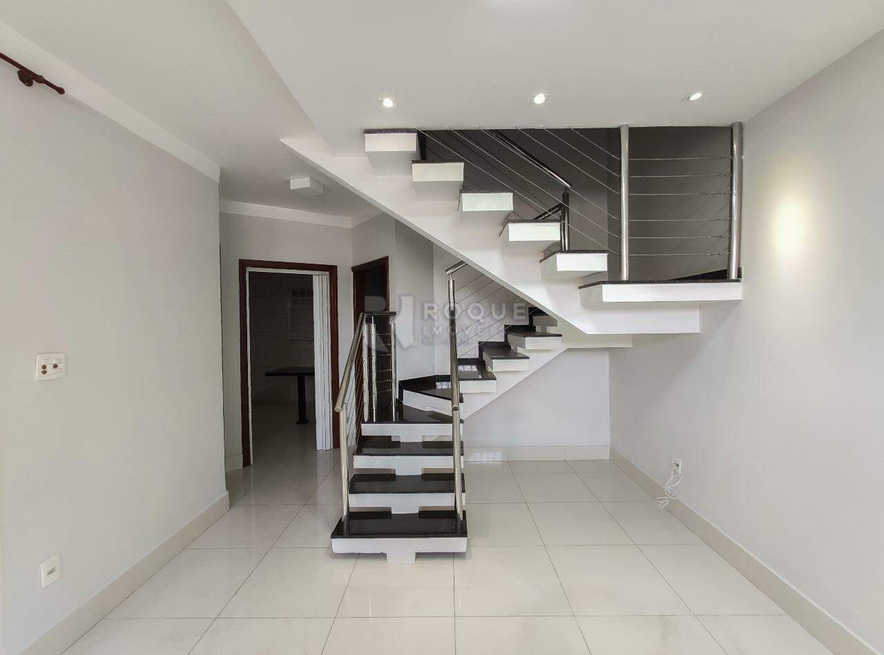 Casa Residencial para aluguel no bairro Centro: Sala 