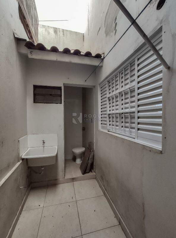 Casa Residencial para aluguel no bairro Centro: Área de serviço 