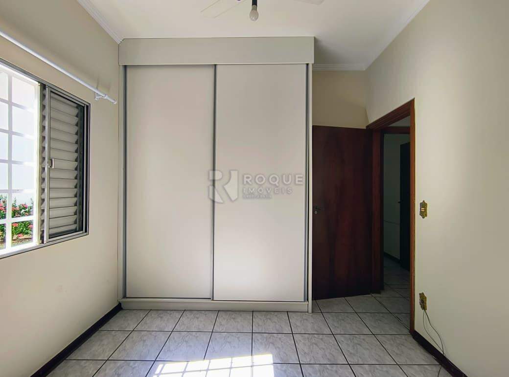 Casa Residencial para aluguel no bairro Jardim Mediterrâneo: Dormitório 02