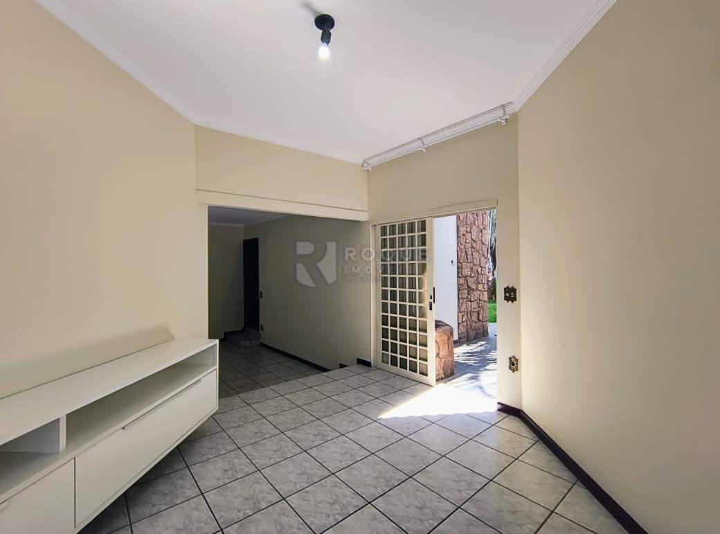 Casa Residencial para aluguel no bairro Jardim Mediterrâneo: Sala