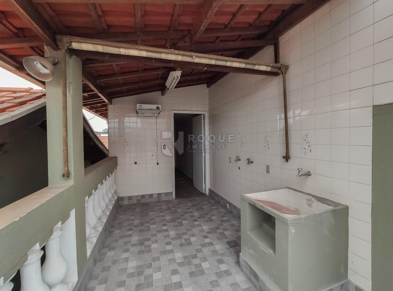 Casa Residencial para aluguel no bairro Parque Real: Área de serviço mezanino 