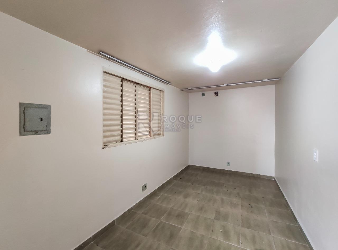 Casa Residencial para aluguel no bairro Parque Real: Dormitório mezanino 