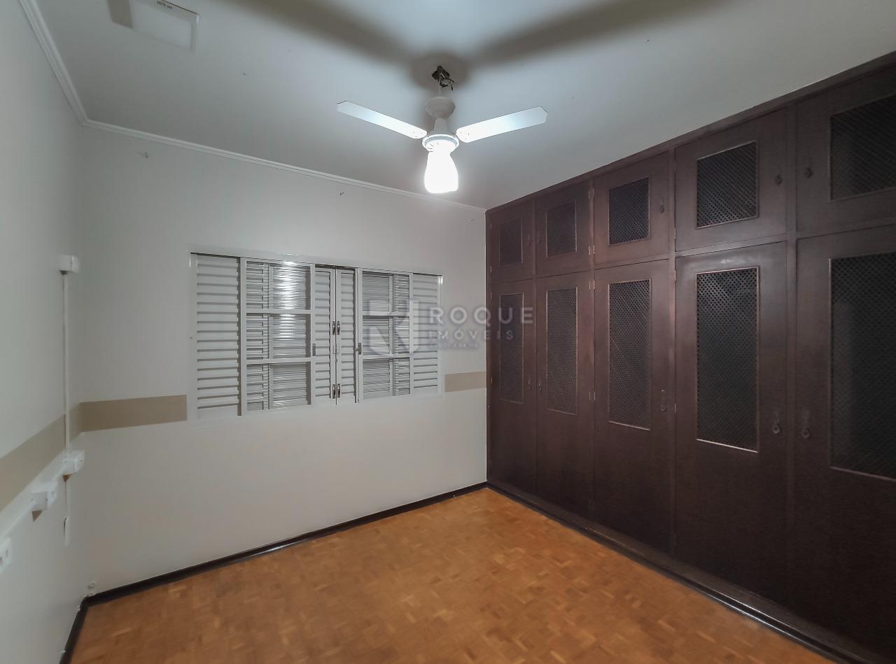 Casa Residencial para aluguel no bairro Parque Real: Dormitório 2