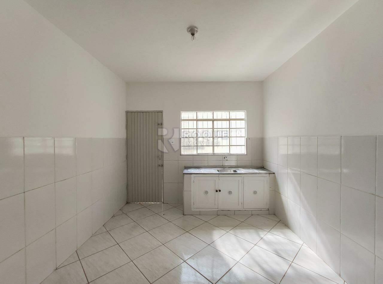 Casa Residencial para aluguel no bairro Vila Rocha: Cozinha 