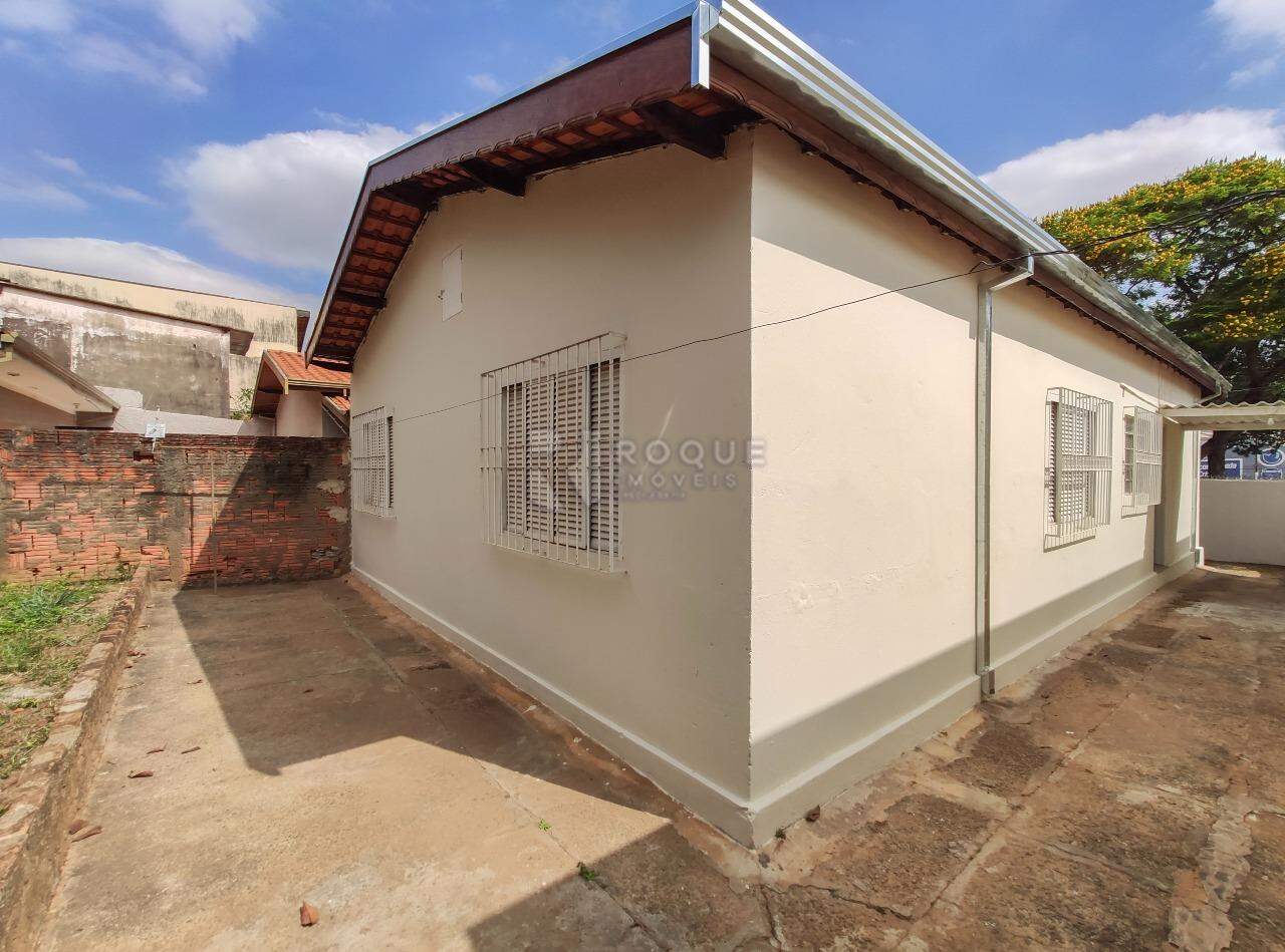 Casa Residencial para aluguel no bairro Vila Rocha: Fundo 
