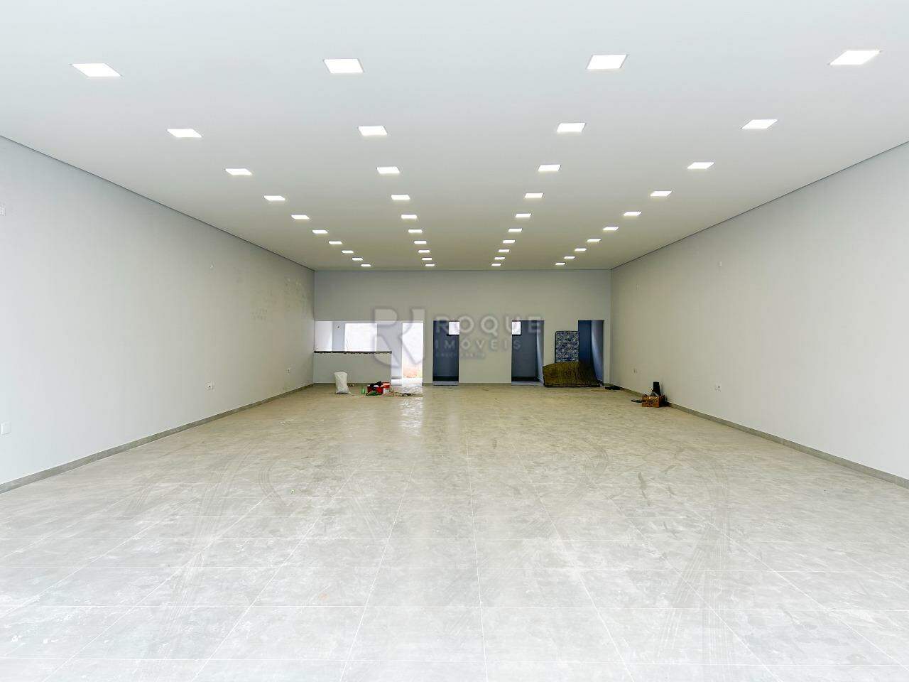 Barracão/Galpão para aluguel no bairro Vila Cristovam: Salão