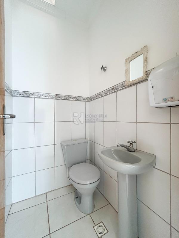 Salas/Conjuntos para aluguel no bairro Centro: WC social 1