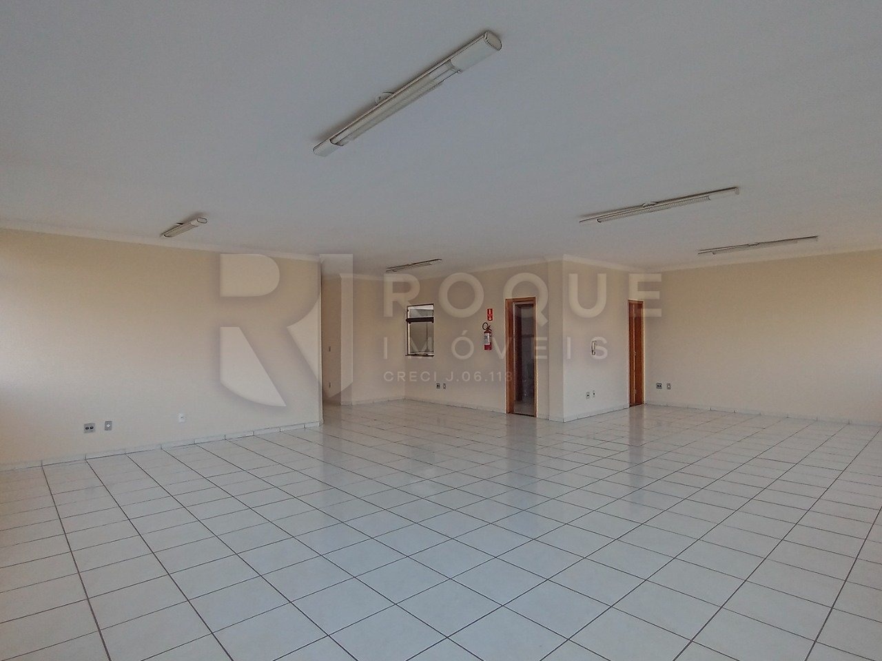 Salas/Conjuntos para aluguel no bairro Centro: Sala