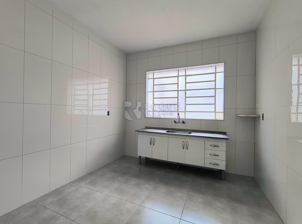 Casa Comercial para aluguel no bairro Centro: Cozinha 