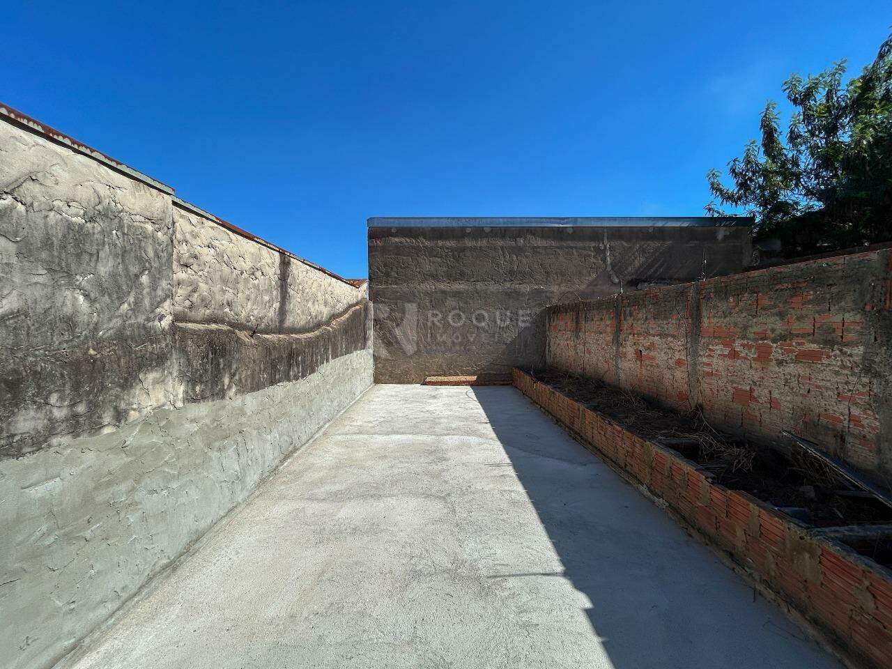 Casa Residencial para aluguel no bairro Jardim Hortência: Fundo 