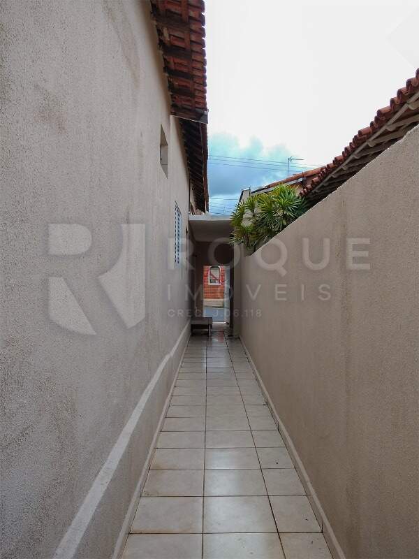 Casa Residencial para aluguel no bairro Centro: Corredor 
