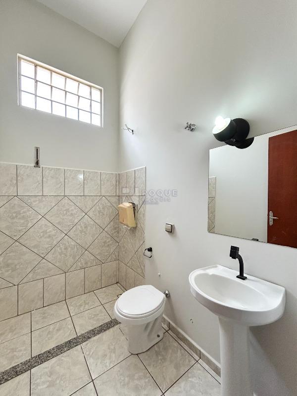 Casa Residencial para aluguel no bairro Cidade Jardim: WC social 