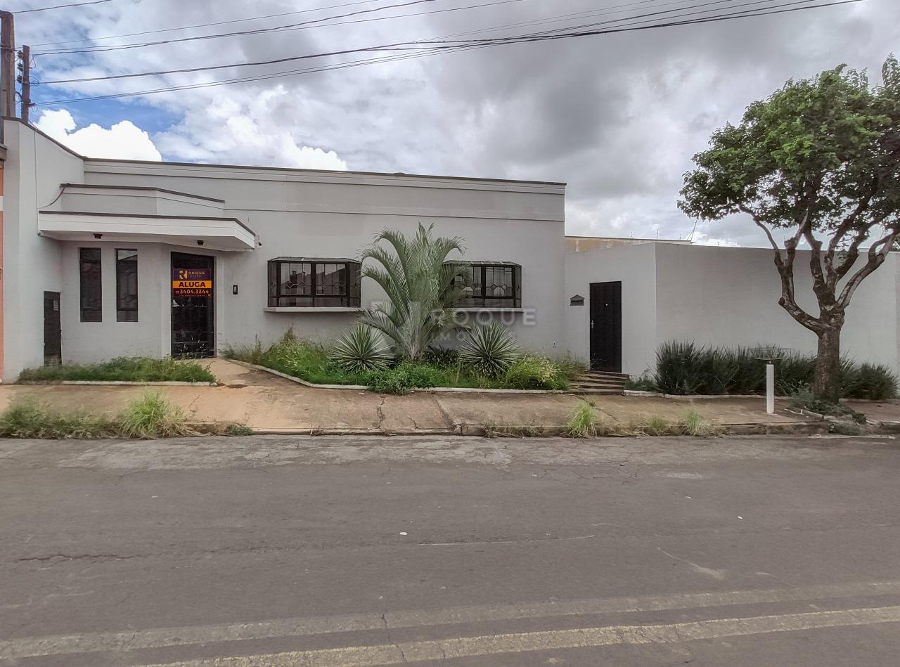 Casa Comercial para aluguel no bairro Vila Cristovam: Fachada 