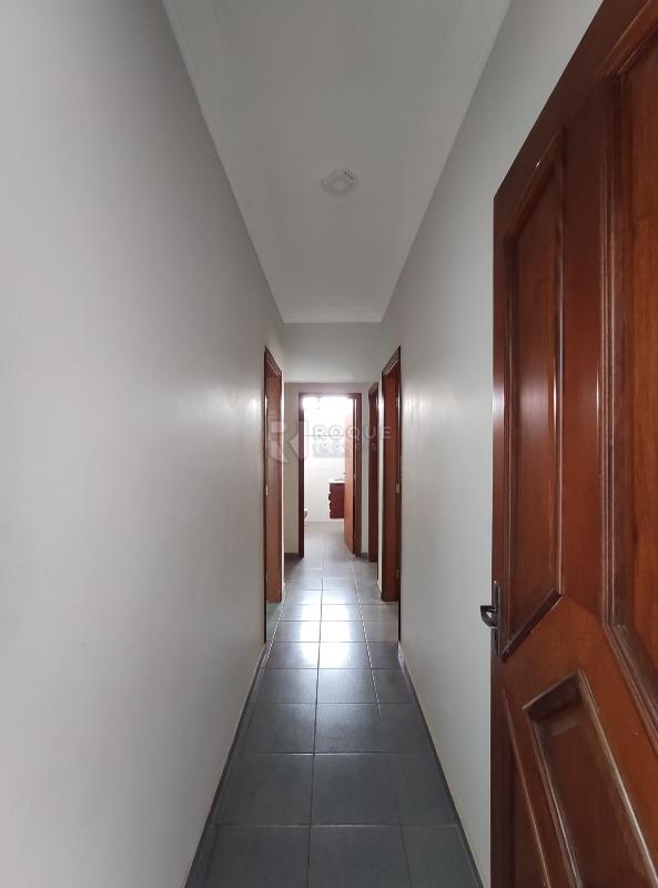 Casa Comercial para aluguel no bairro Vila Cristovam: Hall 