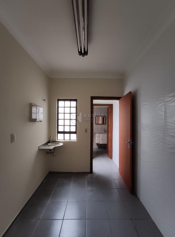 Casa Comercial para aluguel no bairro Vila Cristovam: Sala 2