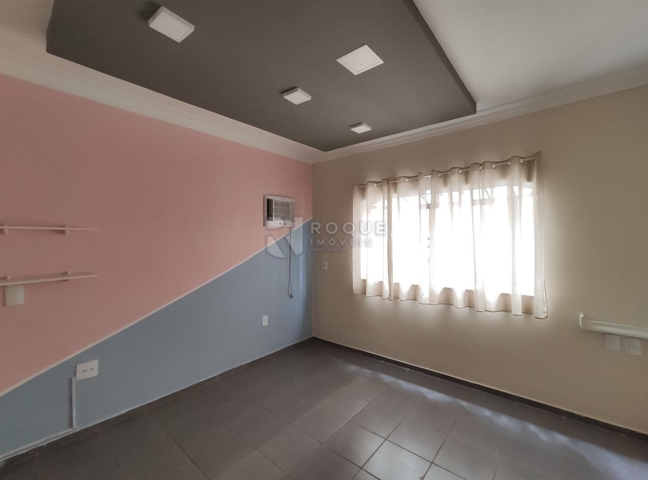 Casa Comercial para aluguel no bairro Vila Cristovam: Sala 3