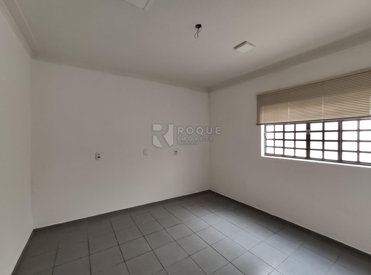 Casa Comercial para aluguel no bairro Vila Cristovam: Sala 4