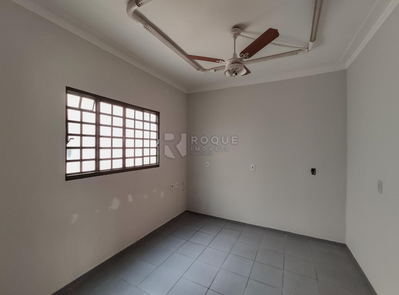 Casa Comercial para aluguel no bairro Vila Cristovam: Sala 5