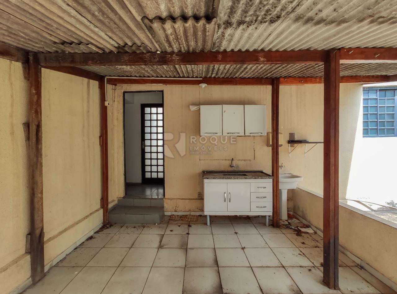 Casa Comercial para aluguel no bairro Vila Cristovam: Rancho 