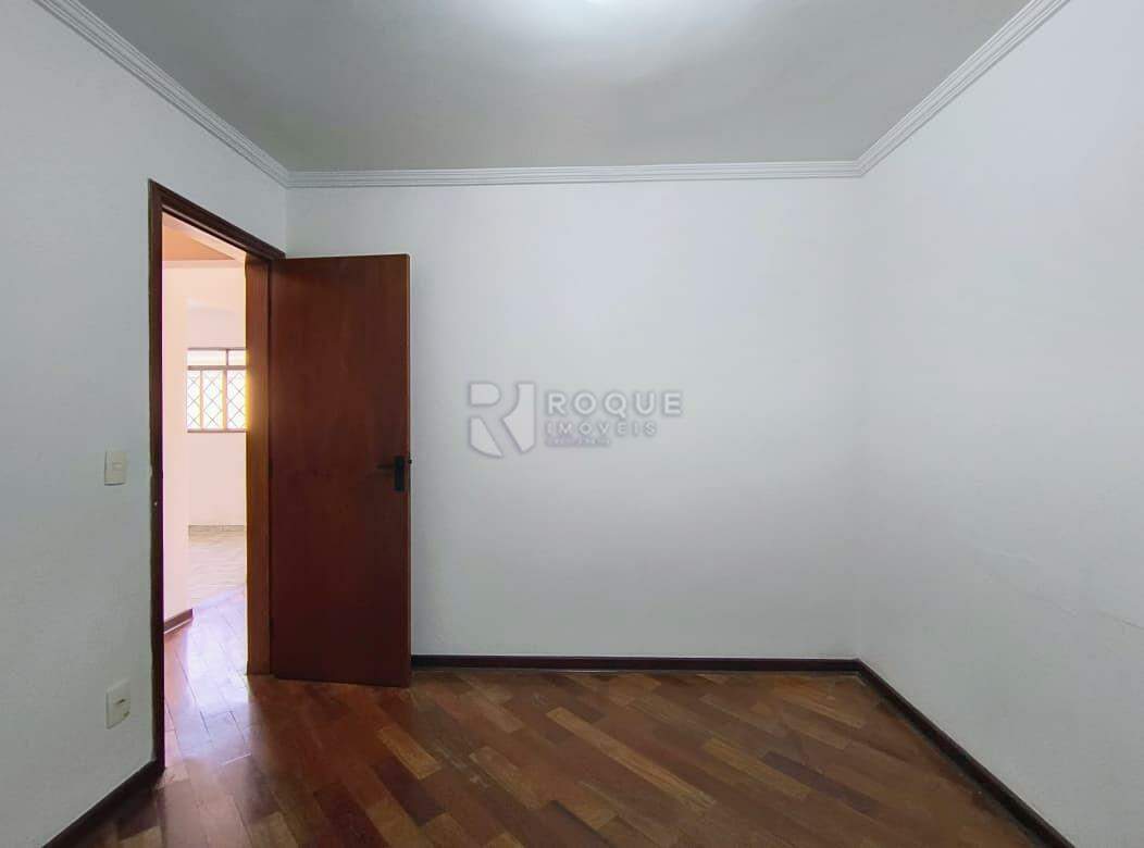 Casa Residencial para aluguel no bairro Vila Cristovam: Dormitório 01