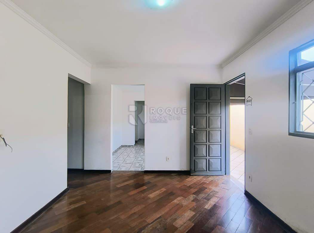 Casa Residencial para aluguel no bairro Vila Cristovam: Sala