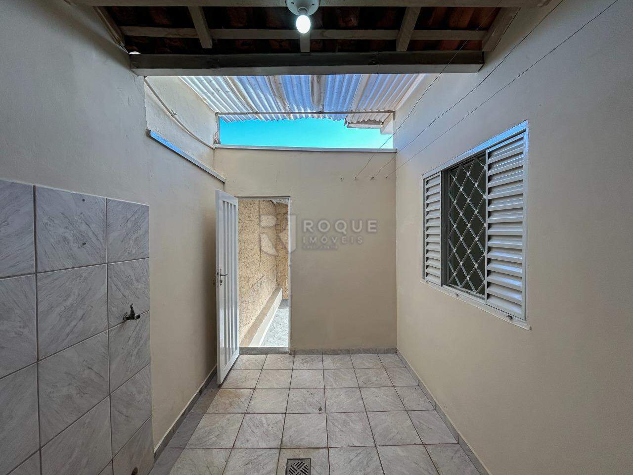 Casa Residencial para aluguel no bairro Vila Paulista: Área de serviço 