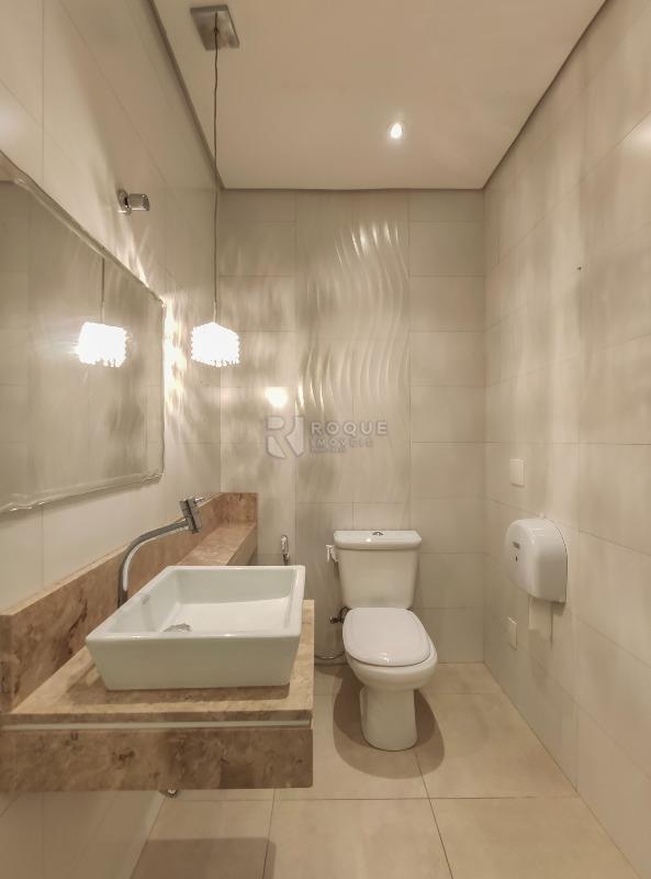 Casa Comercial para aluguel no bairro Centro: WC 1