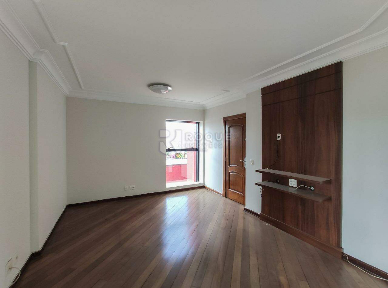 Apartamento para aluguel no bairro Centro: Sala 