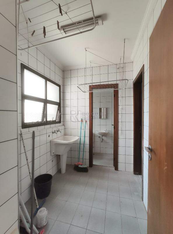 Apartamento para aluguel no bairro Centro: Área de serviço 