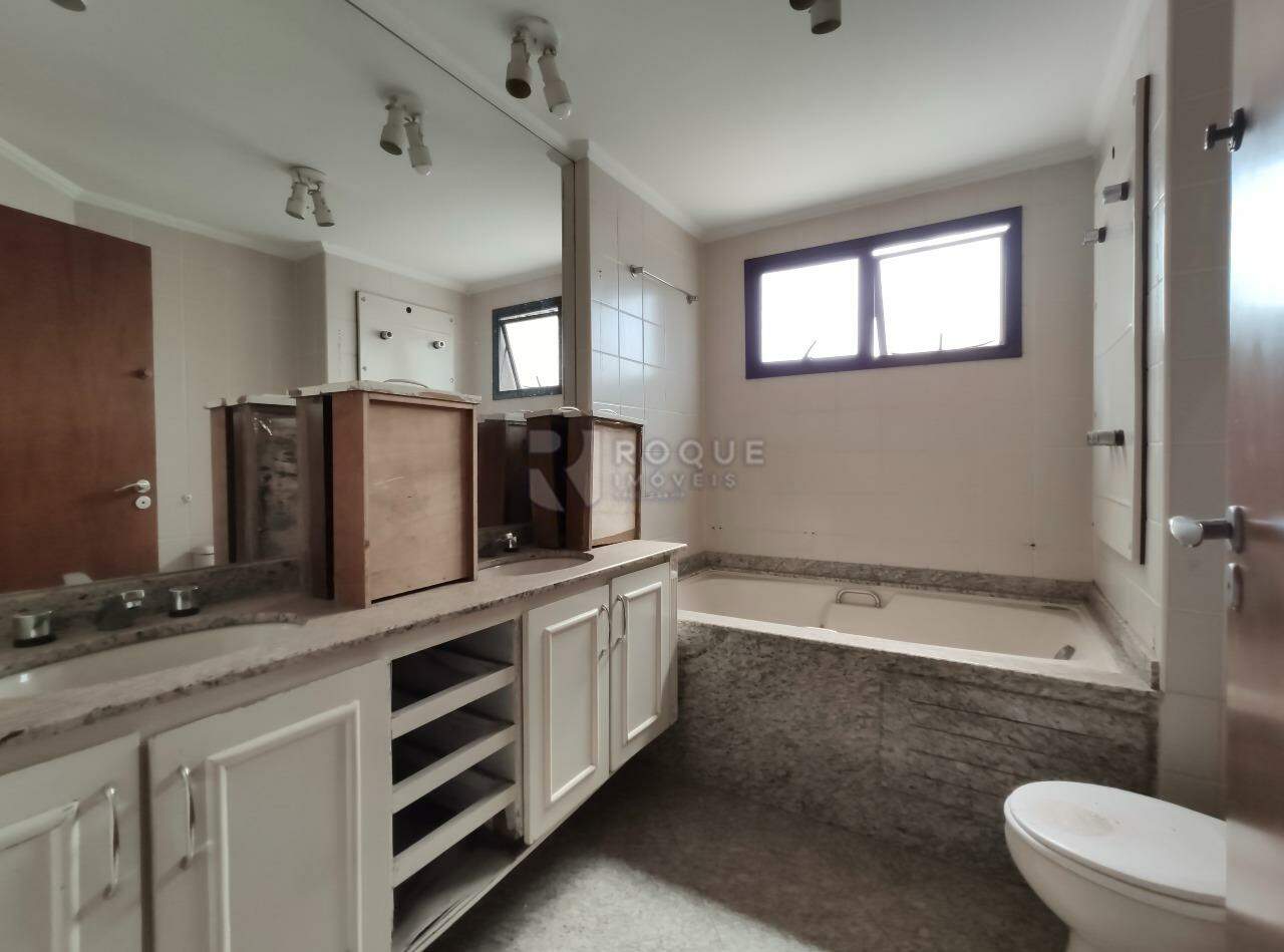 Apartamento para aluguel no bairro Centro: WC suíte 