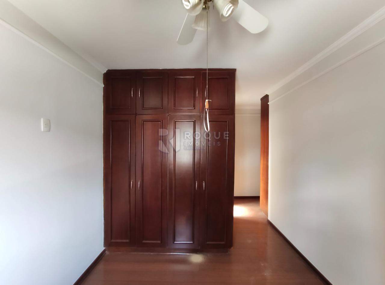 Apartamento para aluguel no bairro Centro: Dormitório 4 suíte 