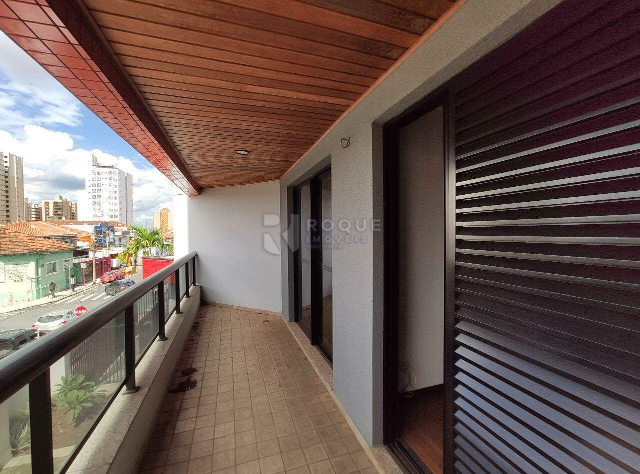 Apartamento para aluguel no bairro Centro: Sacada 