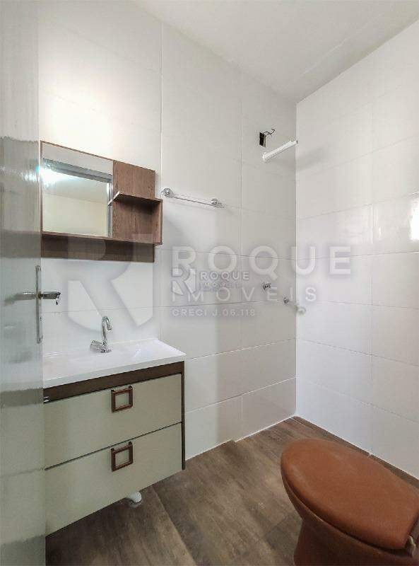 Casa Residencial para aluguel no bairro Jardim do Lago: WC social