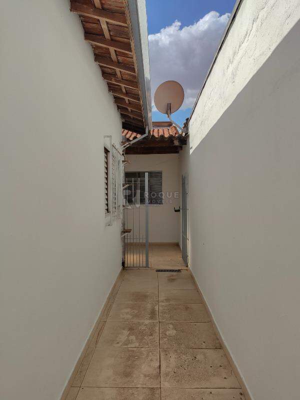 Casa Residencial para aluguel no bairro Jardim do Lago: Corredor