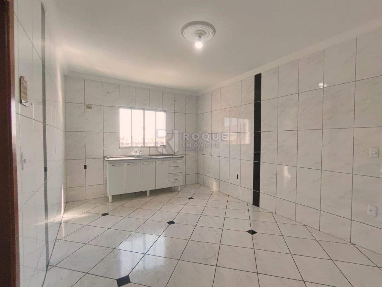 Casa Residencial para aluguel no bairro Jardim Residencial Dona Santina Paroli Peccinini: Cozinha
