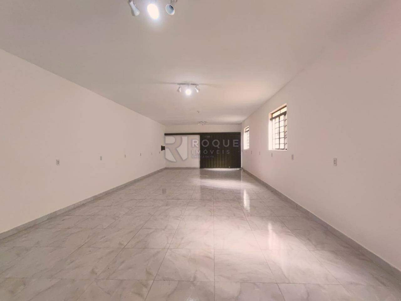 Casa Residencial para aluguel no bairro Jardim Residencial Dona Santina Paroli Peccinini: Salão